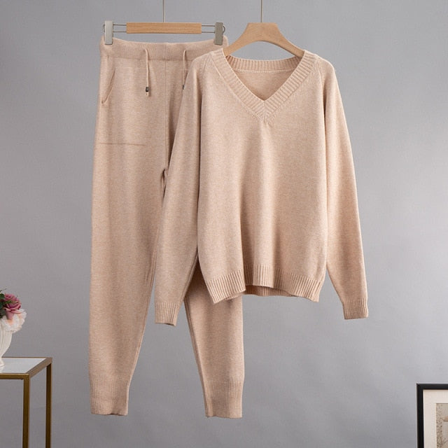 New Loose V Neck Sweater 2 Pieces Female Outfit